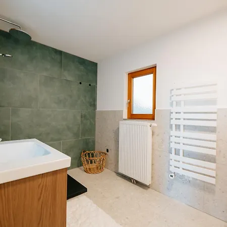 Haeuserl Am Wald Holiday home Leibnitz