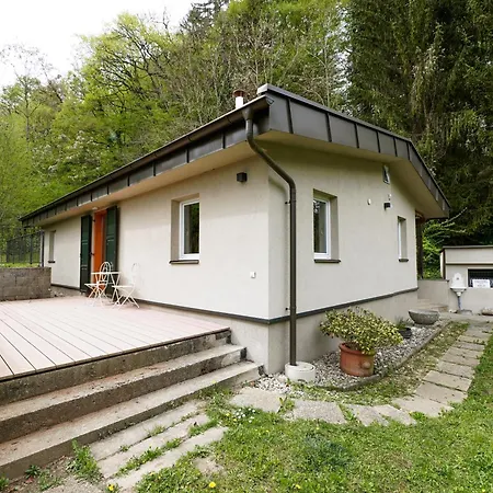 Haeuserl Am Wald Holiday home Leibnitz